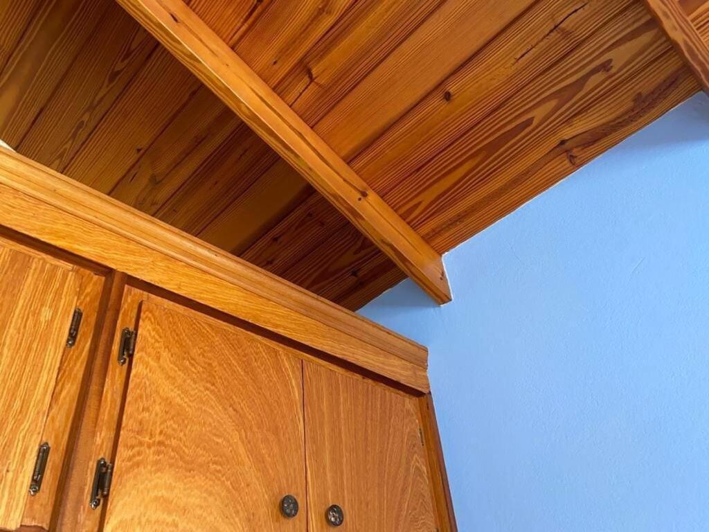 Вилла Donamae 2 Story Barbados House Бриджтаун Экстерьер фото