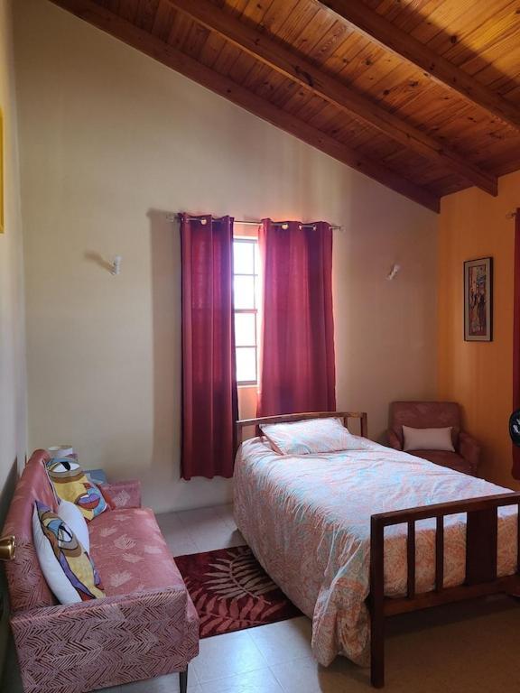 Вилла Donamae 2 Story Barbados House Бриджтаун Экстерьер фото